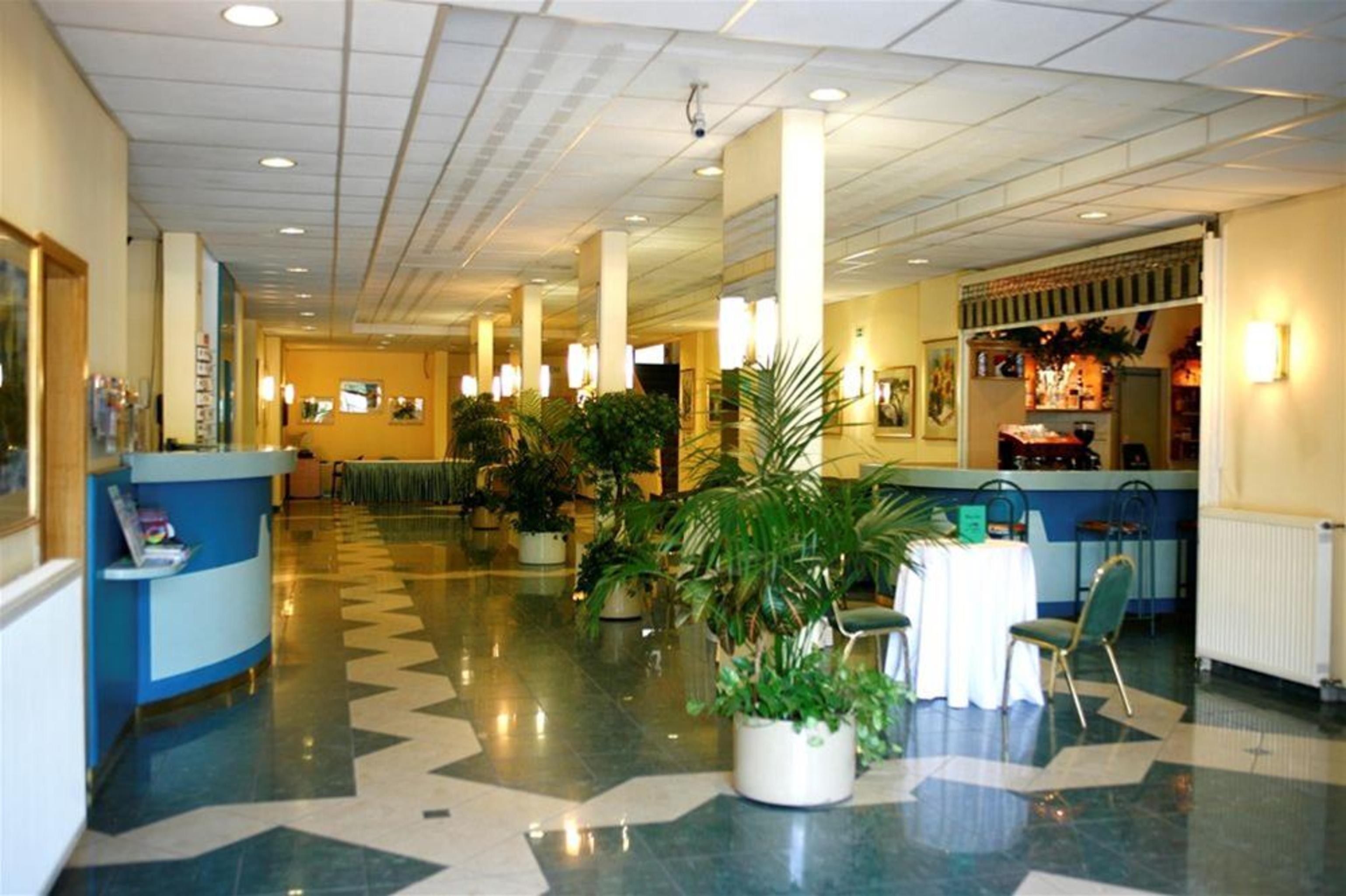 Hotel Bara Junior Budapest Luaran gambar