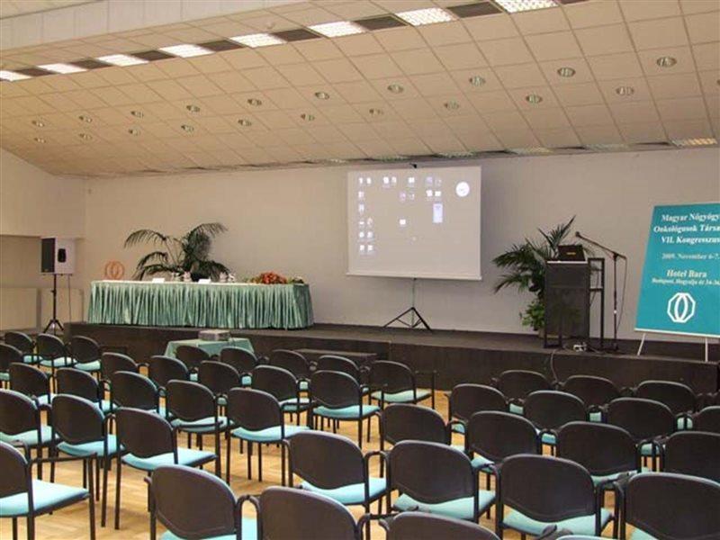 Hotel Bara Junior Budapest Luaran gambar